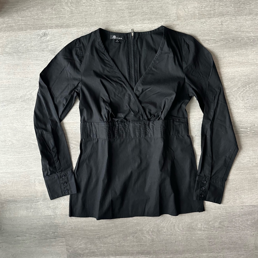 AB studio Black V-Neck Long Sleeve Waist-Defined Blouse